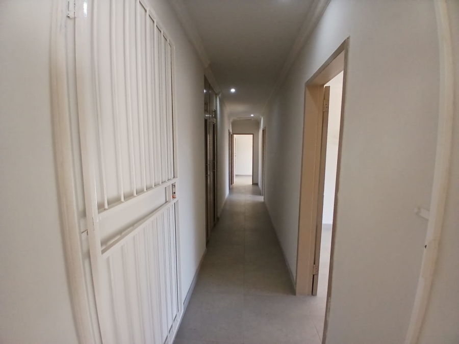 To Let 4 Bedroom Property for Rent in Pellissier Free State